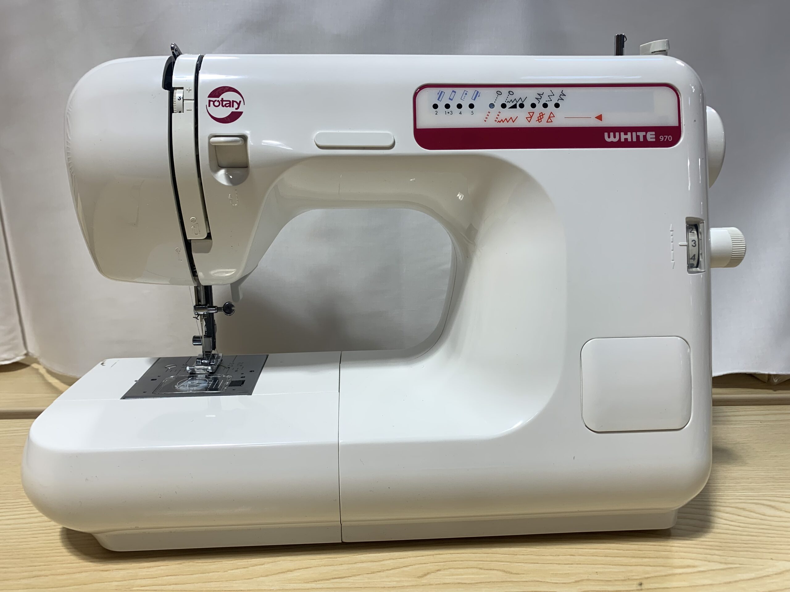 Roly Poly Workshop: Vintage White Brand Sewing Machine Teal Model # SZ-230
