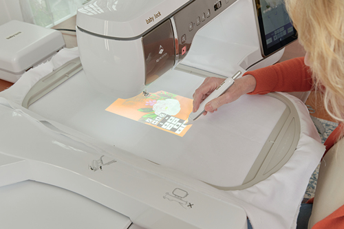 BLWB BLRA 500 x 333 LiveStitch 1